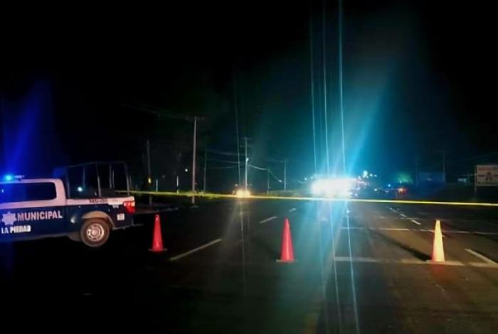Dos personas mueren atropelladas en la carretera La Piedad-Numarán