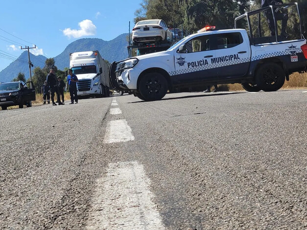 Dos presuntos robacarros detenidos tras balacera en la Morelia-Pátzcuaro