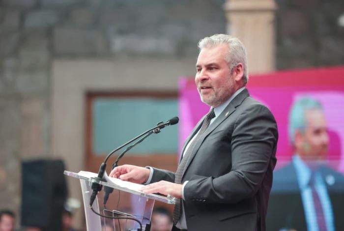 Educación, calificación histórica en transparencia y finanzas sanas: Bedolla