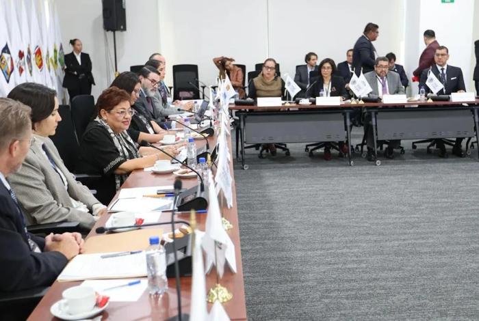 EEUU urge a FGR desmantelar cárteles en México