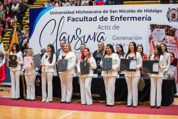 Egresan enfermeras y enfermeros de la UMSNH con sello de calidad: Yarabí Ávila