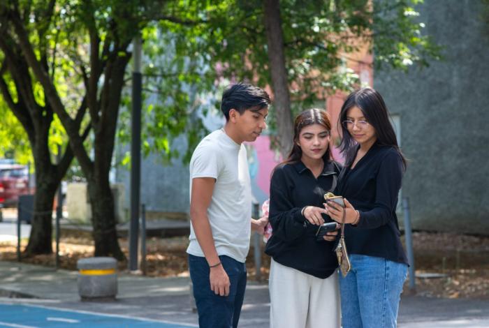 ¿Egresaste de la UMSNH?, participa en la campaña institucional de seguimiento de egresados