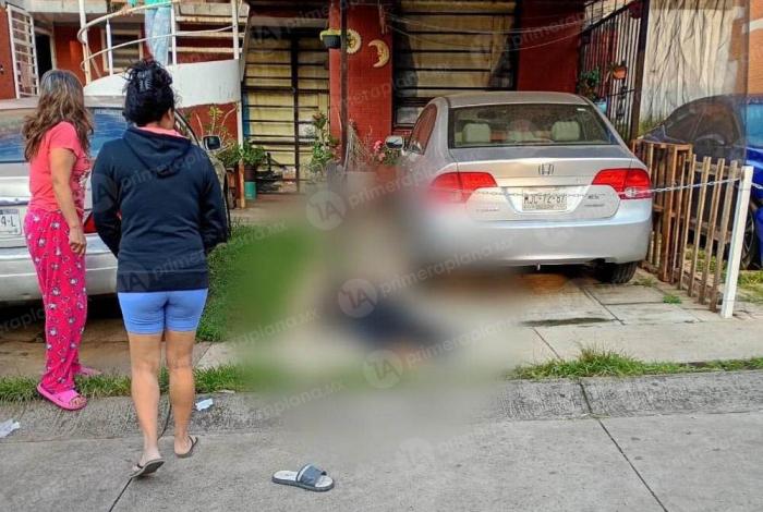 Ej3cut4n a un hombre afuera de su casa en Uruapan