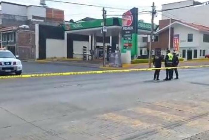 Ejecutan a motociclista en una gasolinera de Uruapan
