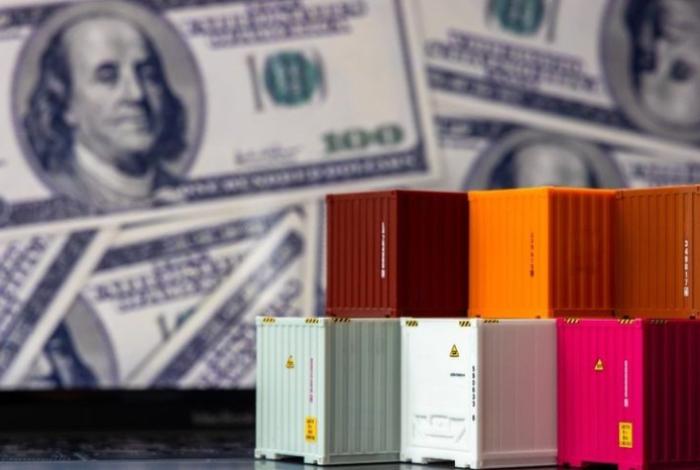 El 54 % de exportaciones no petroleras de Ecuador evitarán arancel de Trump, según gremio