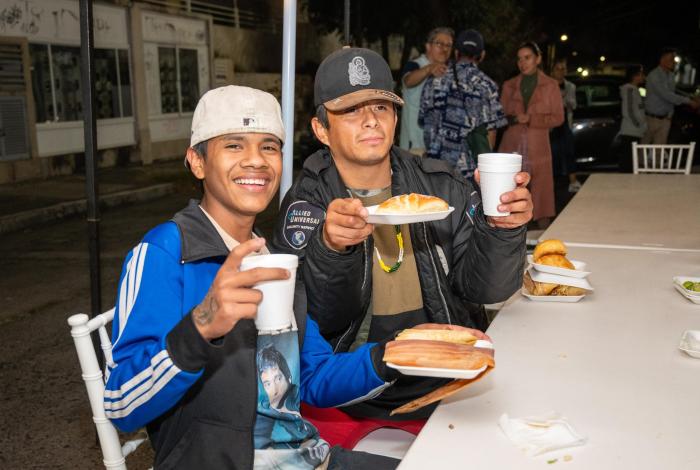El abrazo culinario de Miccaela con los que menos tienen