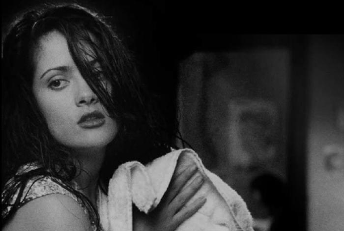 El callejón de la industria: Salma Hayek, incentivos fiscales y el destino del cine mexicano