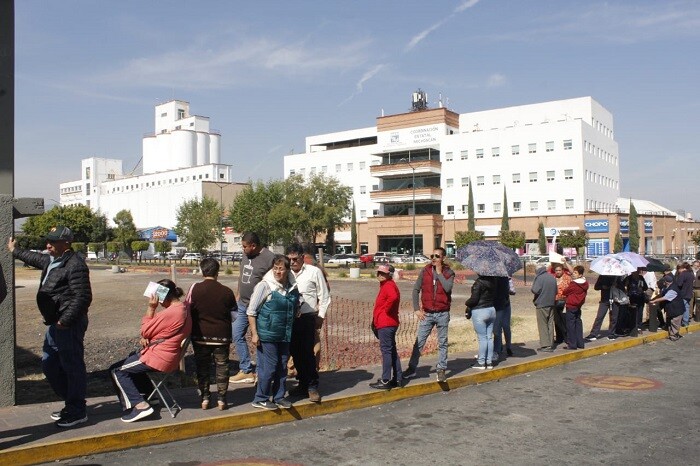 El CAM registra filas de más de 5 horas para pagar predial; pago en línea aún no se habilita