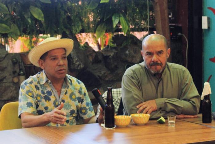 El Costeño y el Norteño llegan con su humor frontal y sin censura al Teatro Morelos de Morelia