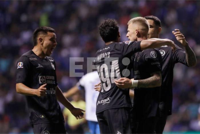 El Cruz Azul defiende su liderato del Apertura ante los Pumas de Keylor Navas