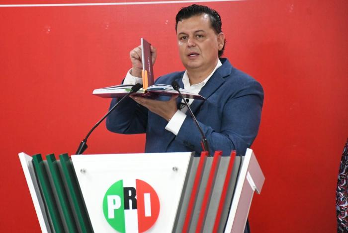 El gobierno de Michoacán no ha sido malo, comparado con otros: Memo Valencia