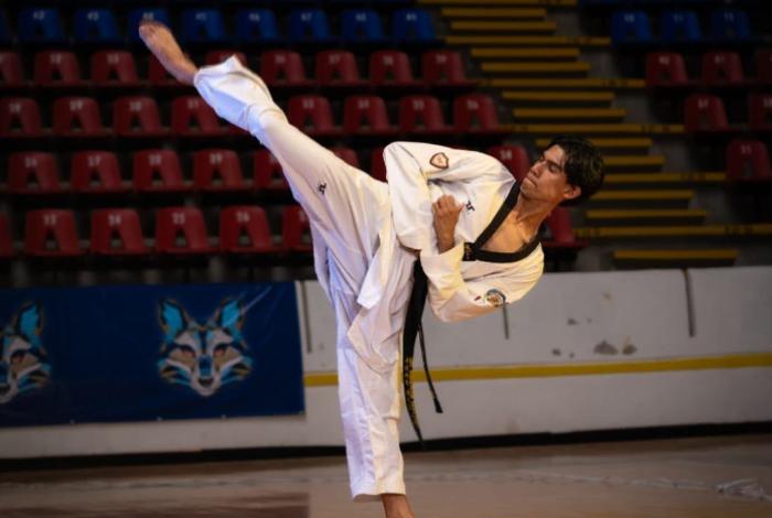 El nicolaita Alonso Pineda representó a México y a la UMSNH en el Panamericano Universitario