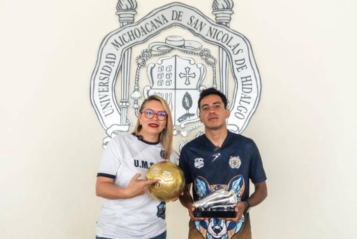 El nicolaita Cristian Castro se corona como el mejor goleador, Yarabí Ávila entrega reconocimientos