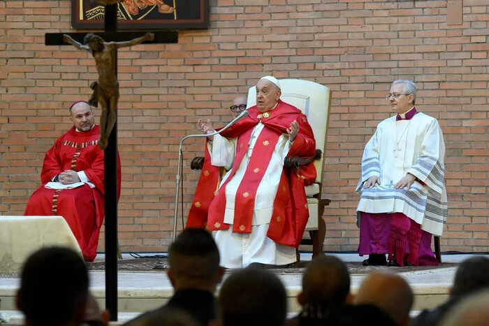 El papa Francisco sigue estable tras 30 días hospitalizado