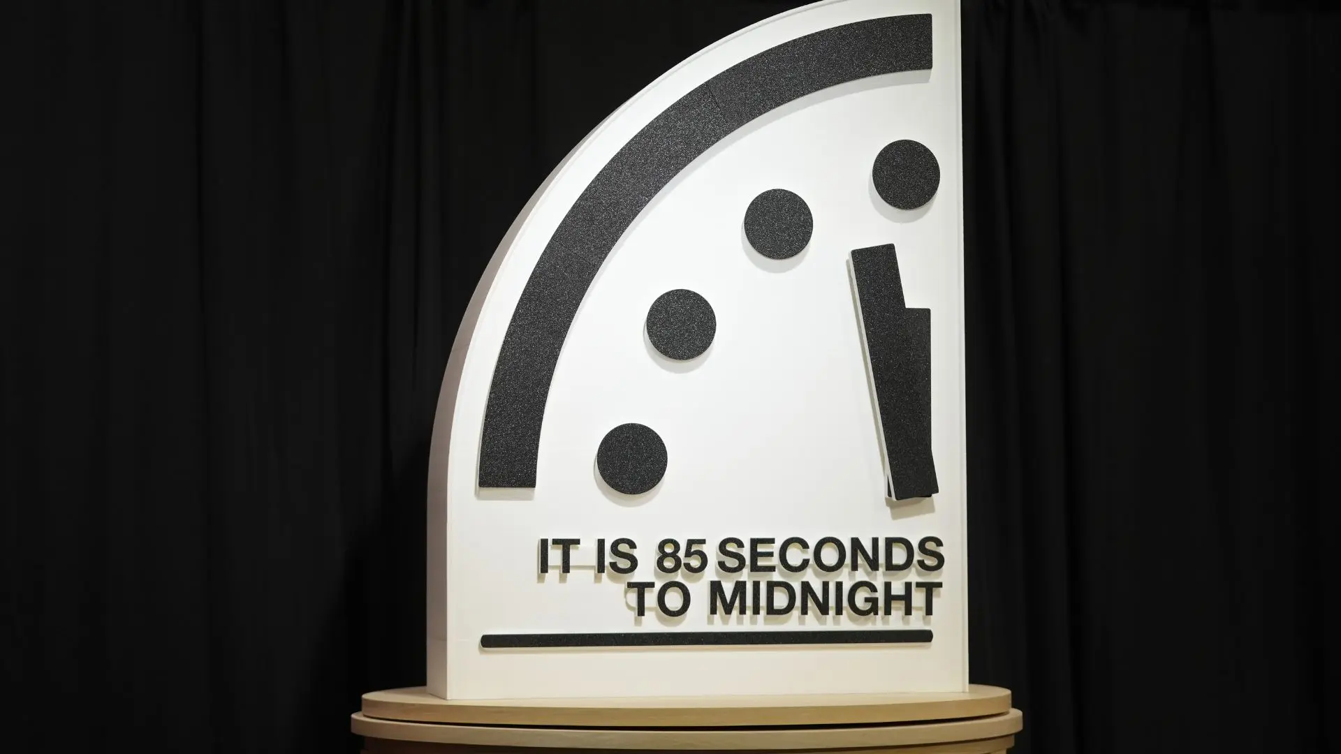 El reloj del fin del mundo avanza 4 segundos