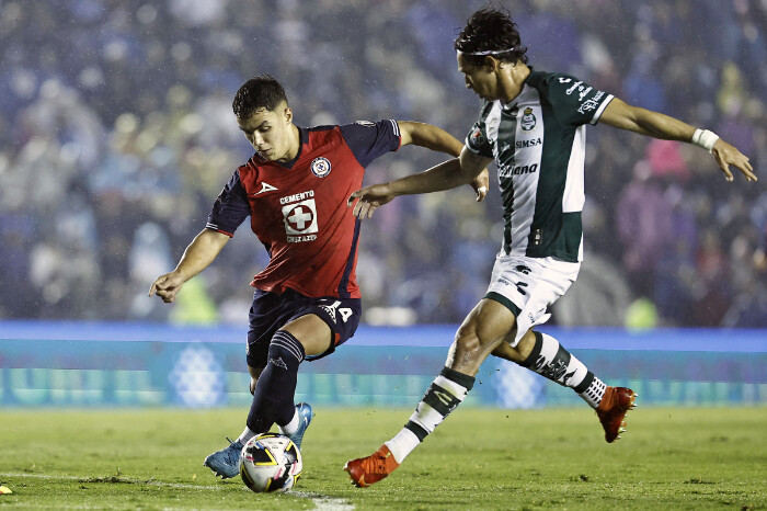 El valor de Cruz Azul es que “no se cansa de ganar”, dice Martín Anselmi tras victoria contra Santos Laguna