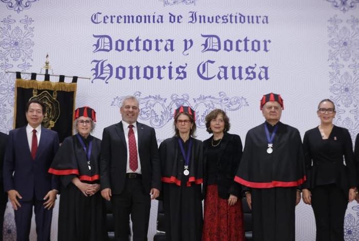 Elogia Bedolla aportación de galardonados con honoris causa por la UMSNH