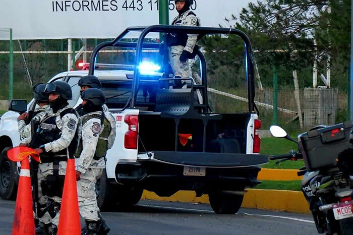 Empistolados le disparan a un automovilista en la zona de Altozano, en Morelia