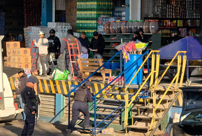 Empleado de abarrotera es baleado al resistirse a asalto en Zamora