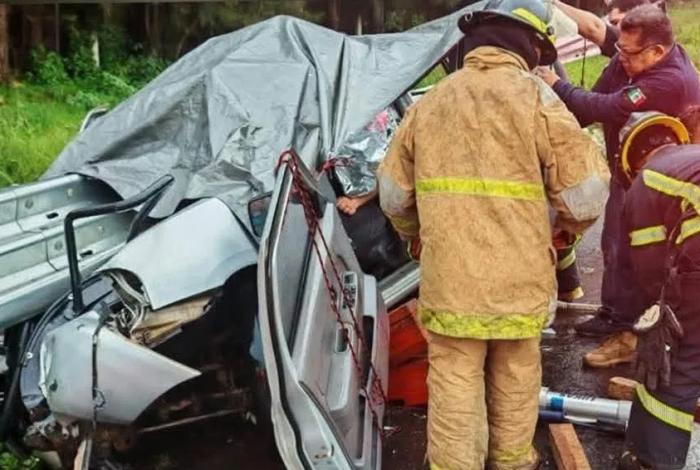 En accidente automovilístico cinco personas resultaron lesionadas en la Siglo XXI