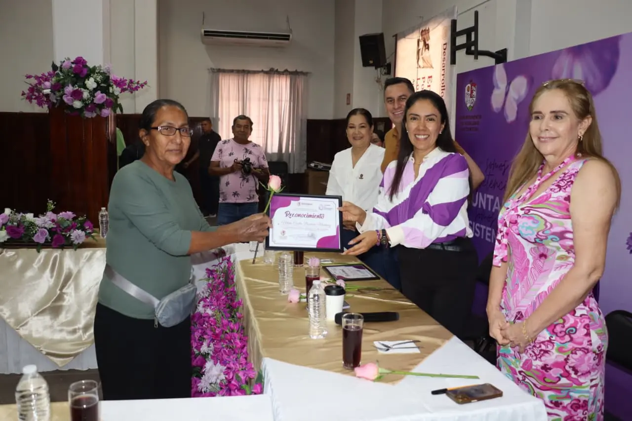 En Apatzingán, cada mujer es una heroína que transforma su comunidad