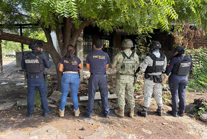 En cateo, asegura FGE droga y detiene a 3 personas, en Apatzingán