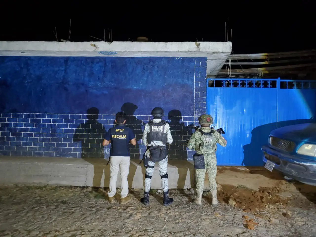 EN CATEO REALIZADO EN SALVADOR ESCALANTE, ASEGURA FGE 850 DOSIS DE NARCÓTICO Y DETIENE A UNA PERSONA