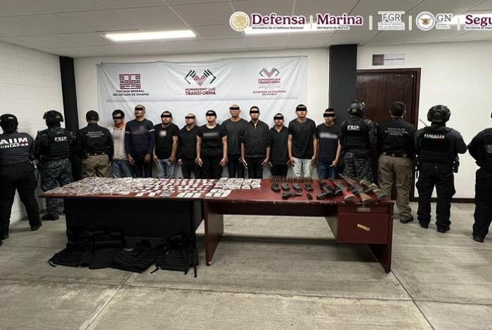 En Chiapas autoridades federales detienen a 12 personas vinculadas a un grupo delictivo