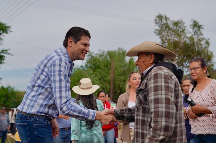 En Chiquimitío, Alfonso Martínez supervisa y arranca diversas obras