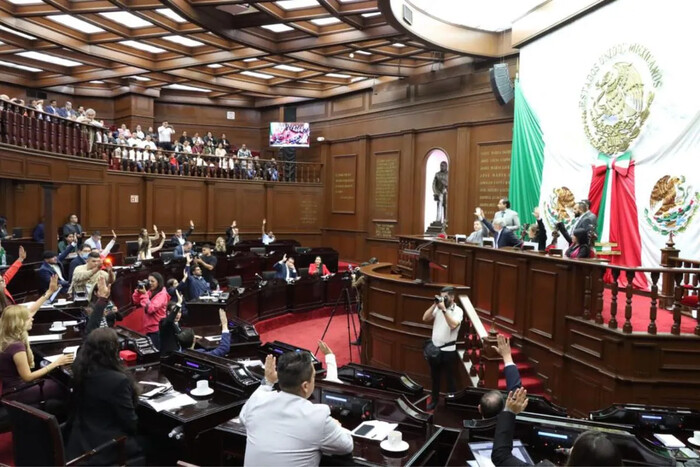 En Congreso de Michoacán, buscan diputados meter turbo a fast track