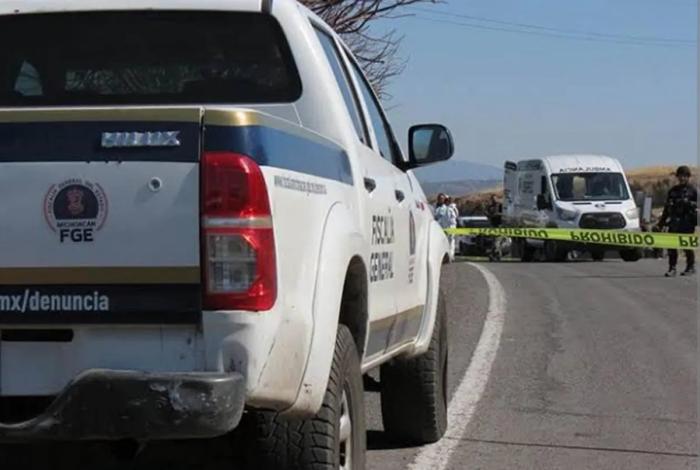 En La Huacana localizan los cadáveres de dos hombres con impactos de bala