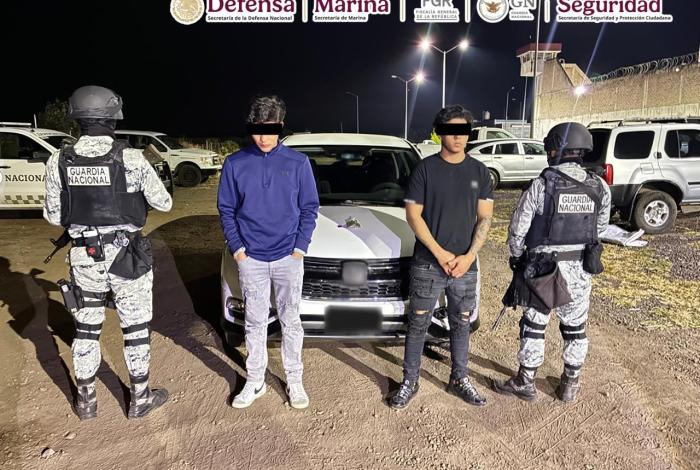 En Michoacán, en distintas  acciones se detuvo a cinco personas, se aseguraron armas de fuego y droga