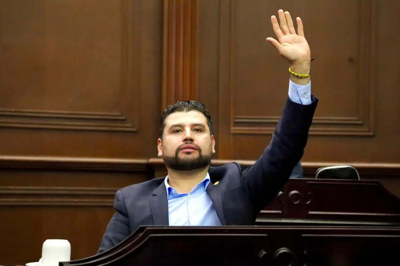 En momento decisivo, Octavio Ocampo llama a cerrar filas por la seguridad y respalda designación del nuevo Fiscal