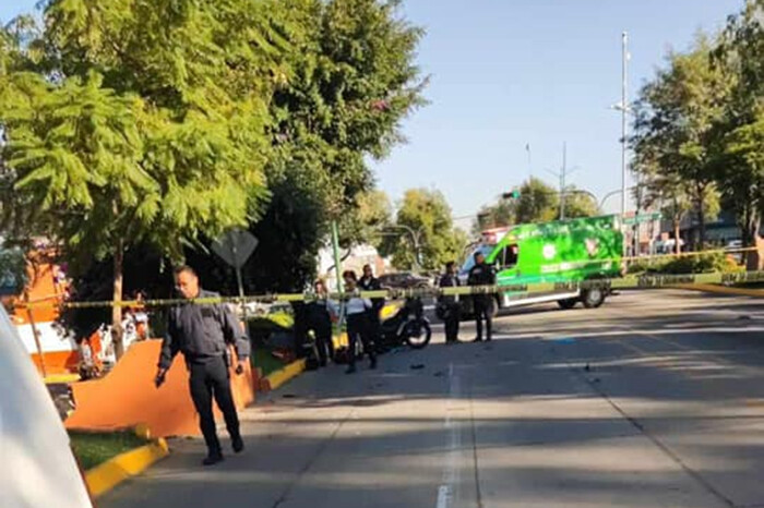 En Morelia, accidente de motocicleta deja a una mujer sin vida sobre la Calzada Juárez