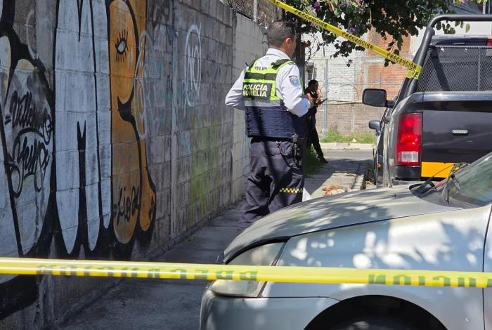 En Morelia; sujeto arroja un costal con cinco cachorritos muertos