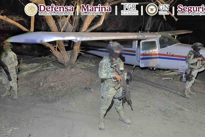 En Oaxaca, aseguran avioneta y más de media tonelada de cocaína