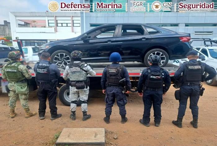 En operativo conjunto aseguran cuatro artefactos explosivos improvisados y dos vehículos; hay detenidos