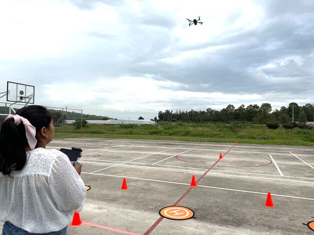 En puerta, exhibición de drones de alta gama