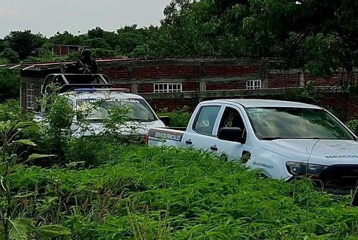 En una barranca de Apatzingán encuentran el cadáver de un hombre