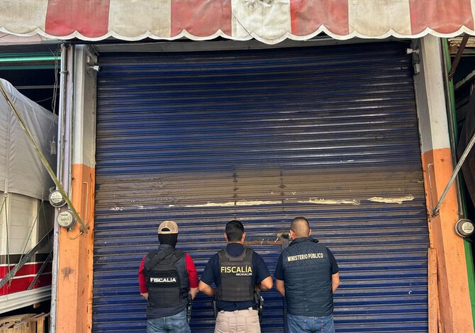 Encuentran casi 300 dosis de droga en local del Mercado de Abastos, en Morelia