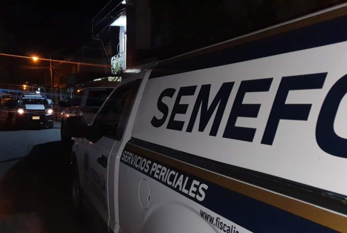Encuentran cu3rp0 enc0bij4do en carretera de San Lucas