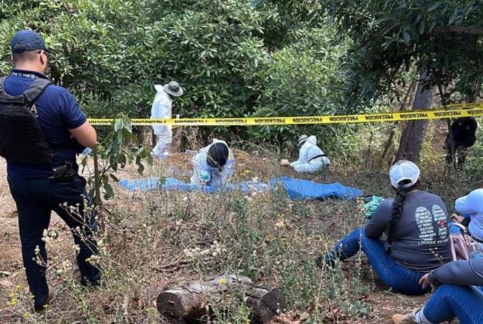 Encuentran rest0s femeninos en fosa clandestina de Uruapan
