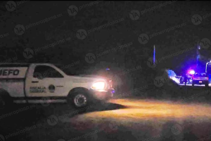 Encuentran un cu3rpo entre la maleza, en brecha de Morelia