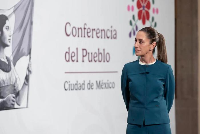 Enfatiza Sheinbaum en que servidores públicos deben ejercer con humildad