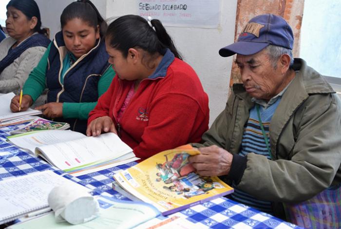 Entre enero y agosto de 2025, el INEA atendió a 21 mil personas en Michoacán