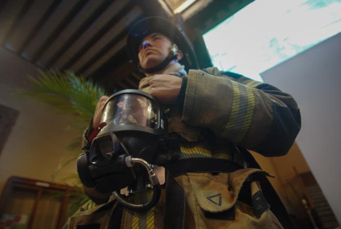 Entre sirenas y torretas, Morelia festeja a los bomberos