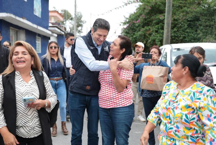 Entrega Alfonso Martínez calentadores solares a familias morelianas