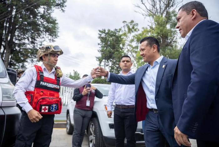Entrega Torres Piña vehículos y equipo especializado al Sistema Penitenciario