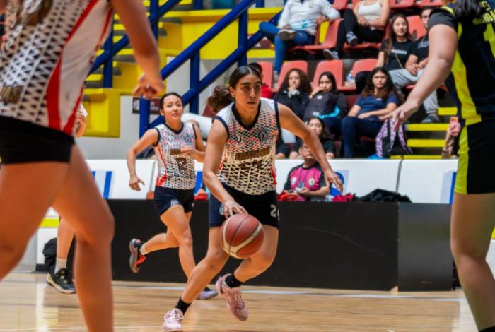 Equipo femenil de básquetbol de la UMSNH cumplió su primer objetivo; pasa a fase regional de Universiada