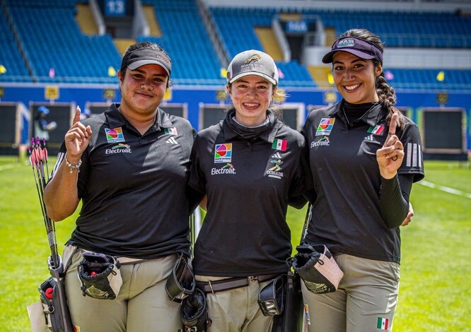 Equipo femenil de México gana oro en Copa del Mundo de Tiro con Arco en Shanghái